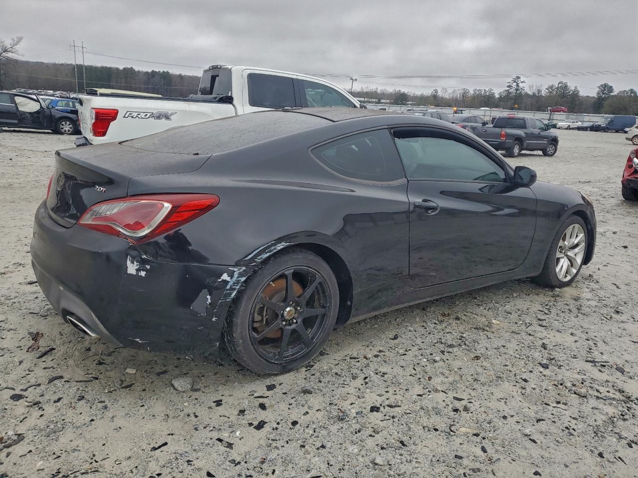 Hyundai Genesis 2.0t Image 4