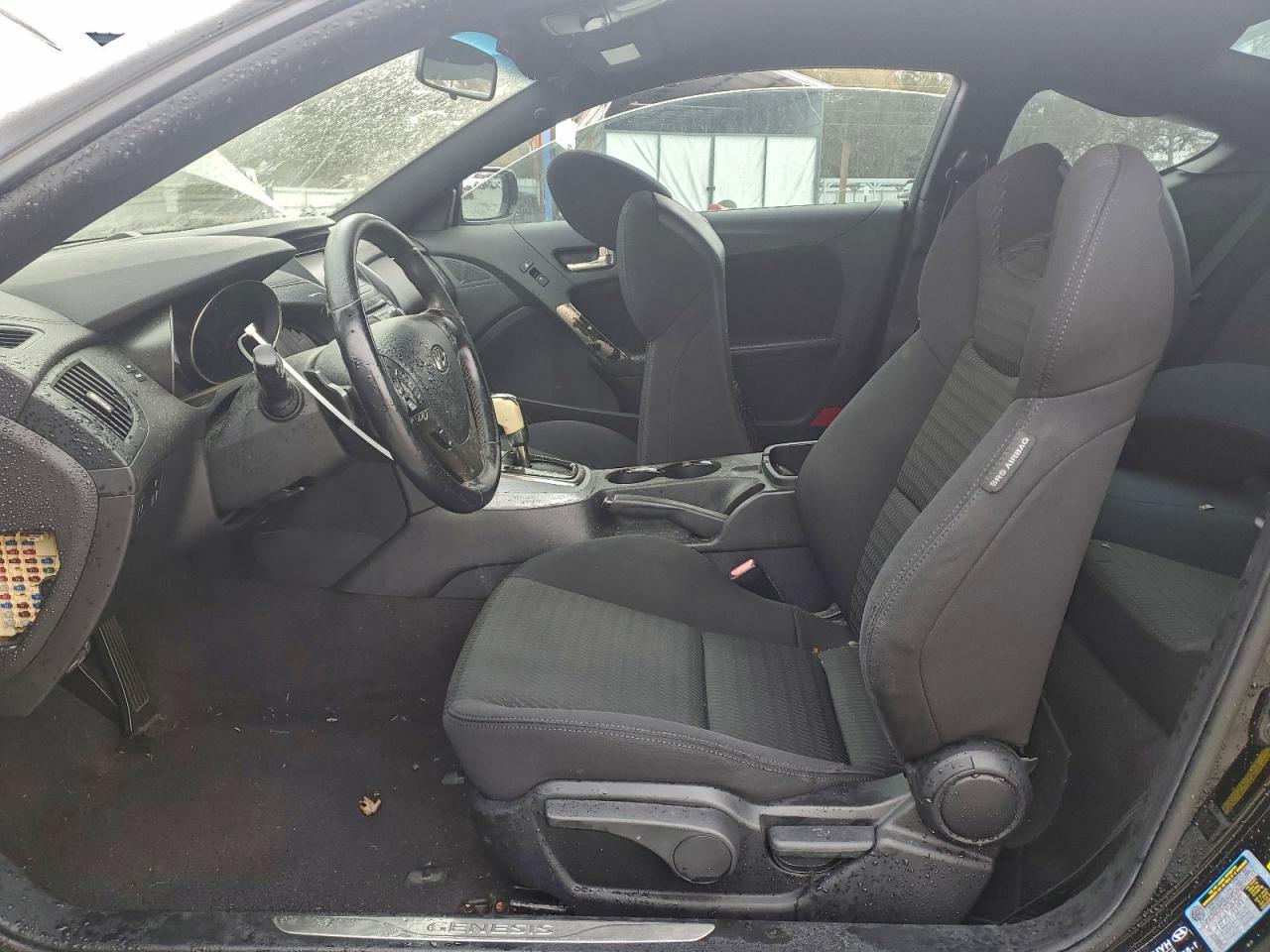 Hyundai Genesis 2.0t Image 6