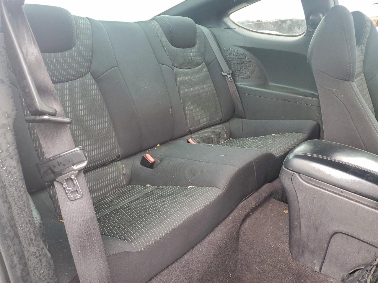 Hyundai Genesis 2.0t Image 11