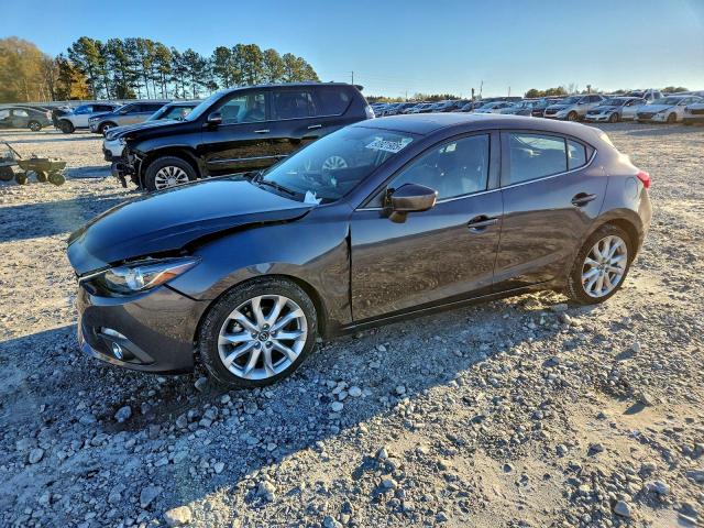  Salvage Mazda 3