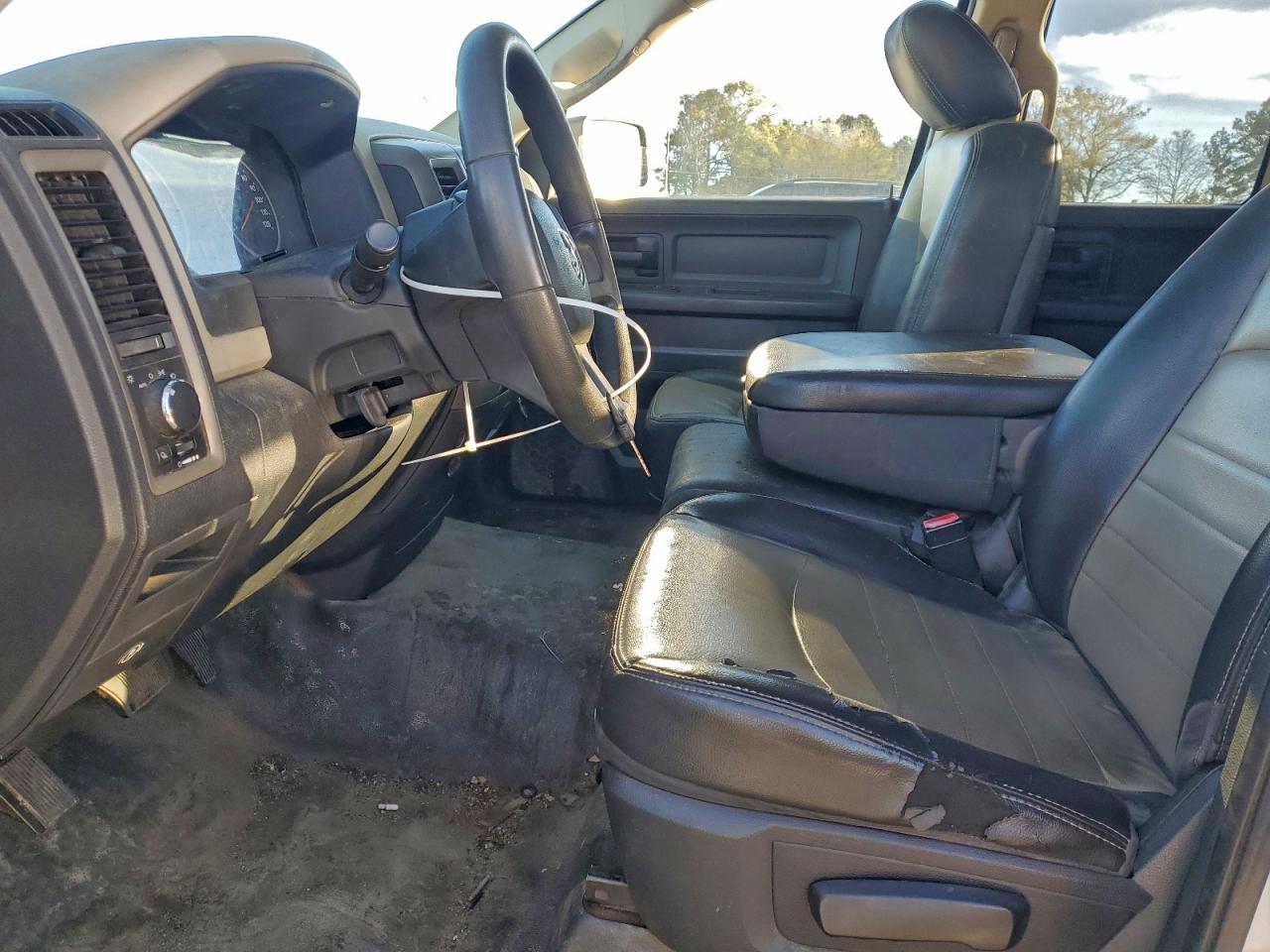 Dodge Ram 1500 St Image 8