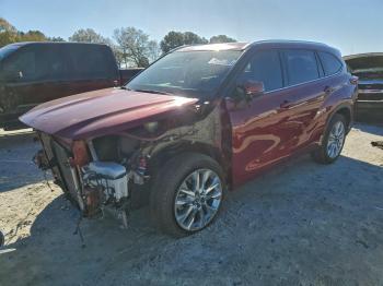  Salvage Toyota Highlander