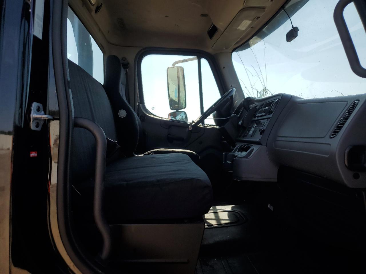 Freightliner M2 106 Med 106 Medium Duty Image 12