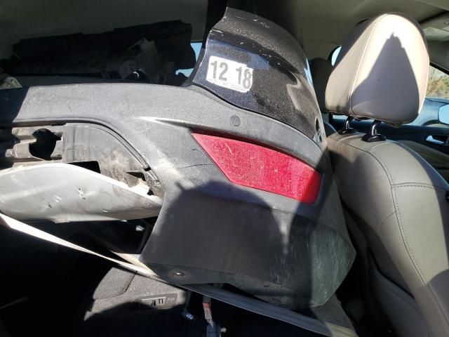 Ford Escape Titanium Image 6