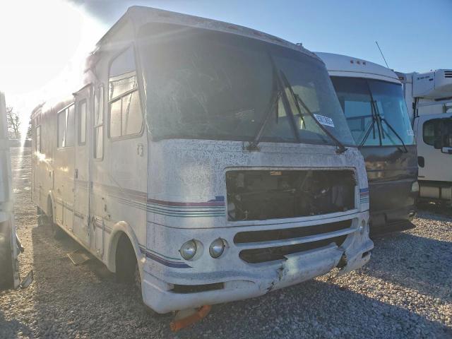  Salvage Chevrolet P30