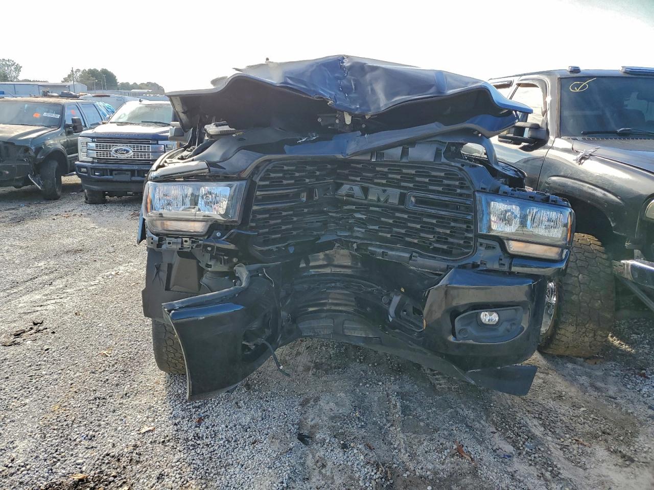 Ram 3500 Big Horn Image 6