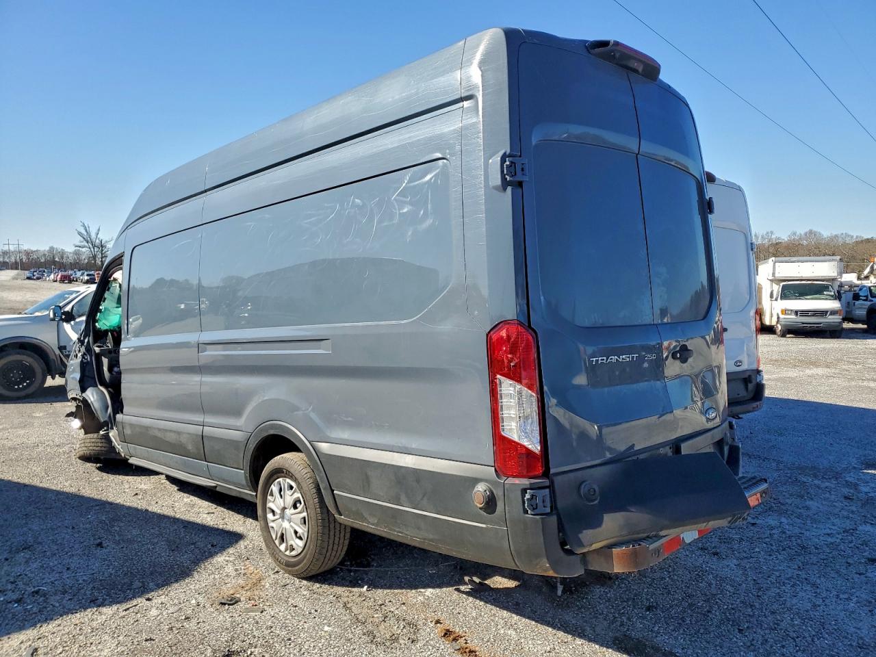 Ford Transit T-250 Image 11