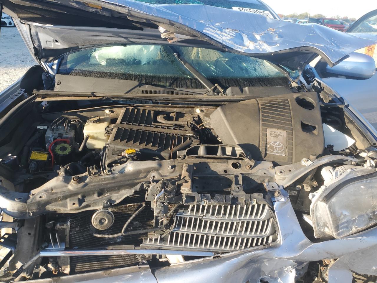 Toyota Highlander Hybrid Limited Image 4