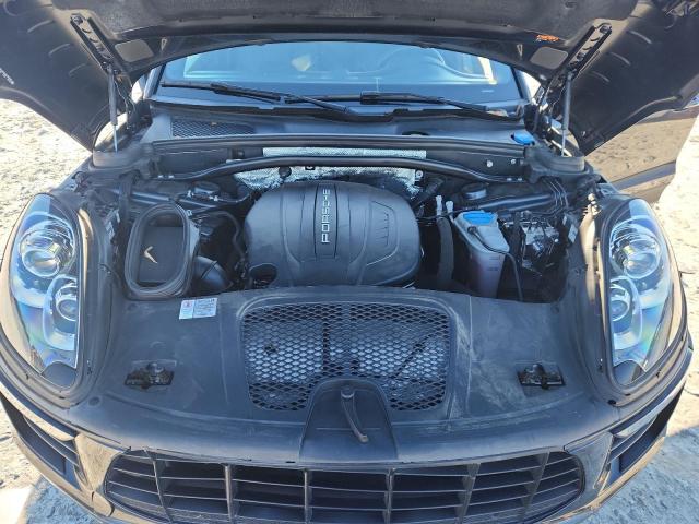 Porsche Macan Image 2