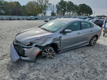  Salvage Chrysler 200