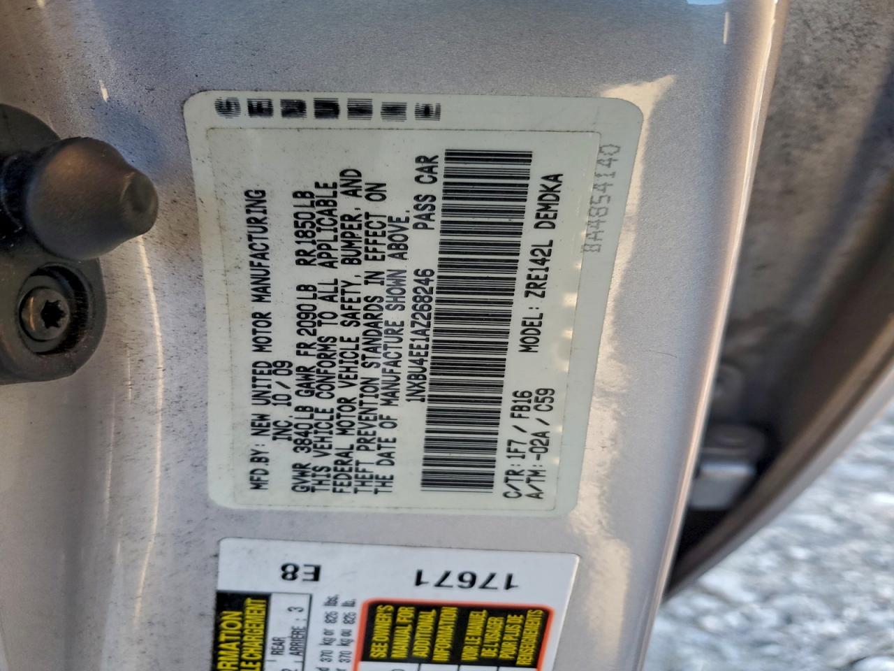 Toyota Corolla Base Image 11