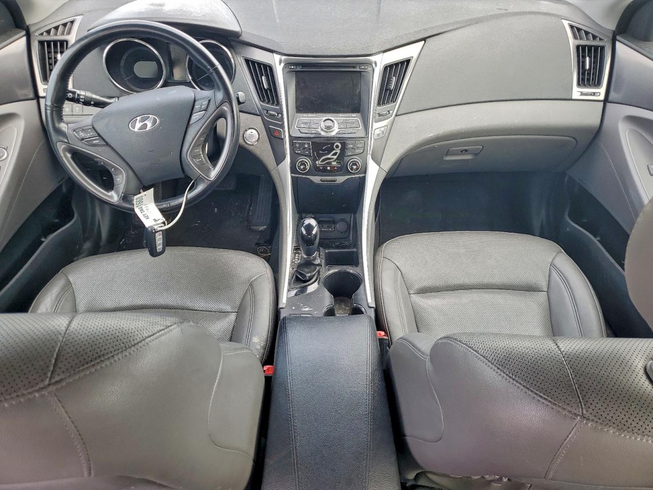 Hyundai SONATA Hybrid Image 12