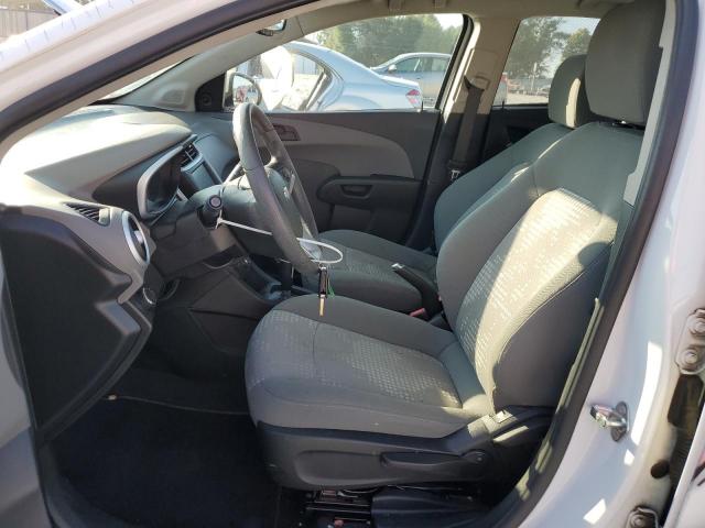 Chevrolet Sonic Ls Image 2