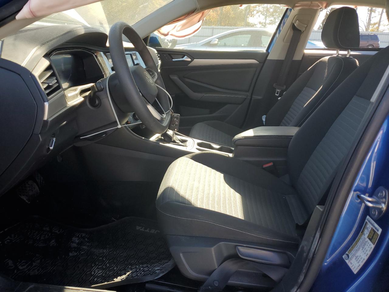 Volkswagen Jetta S Image 6