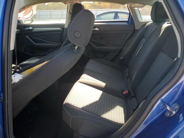 Volkswagen Jetta S Image 9