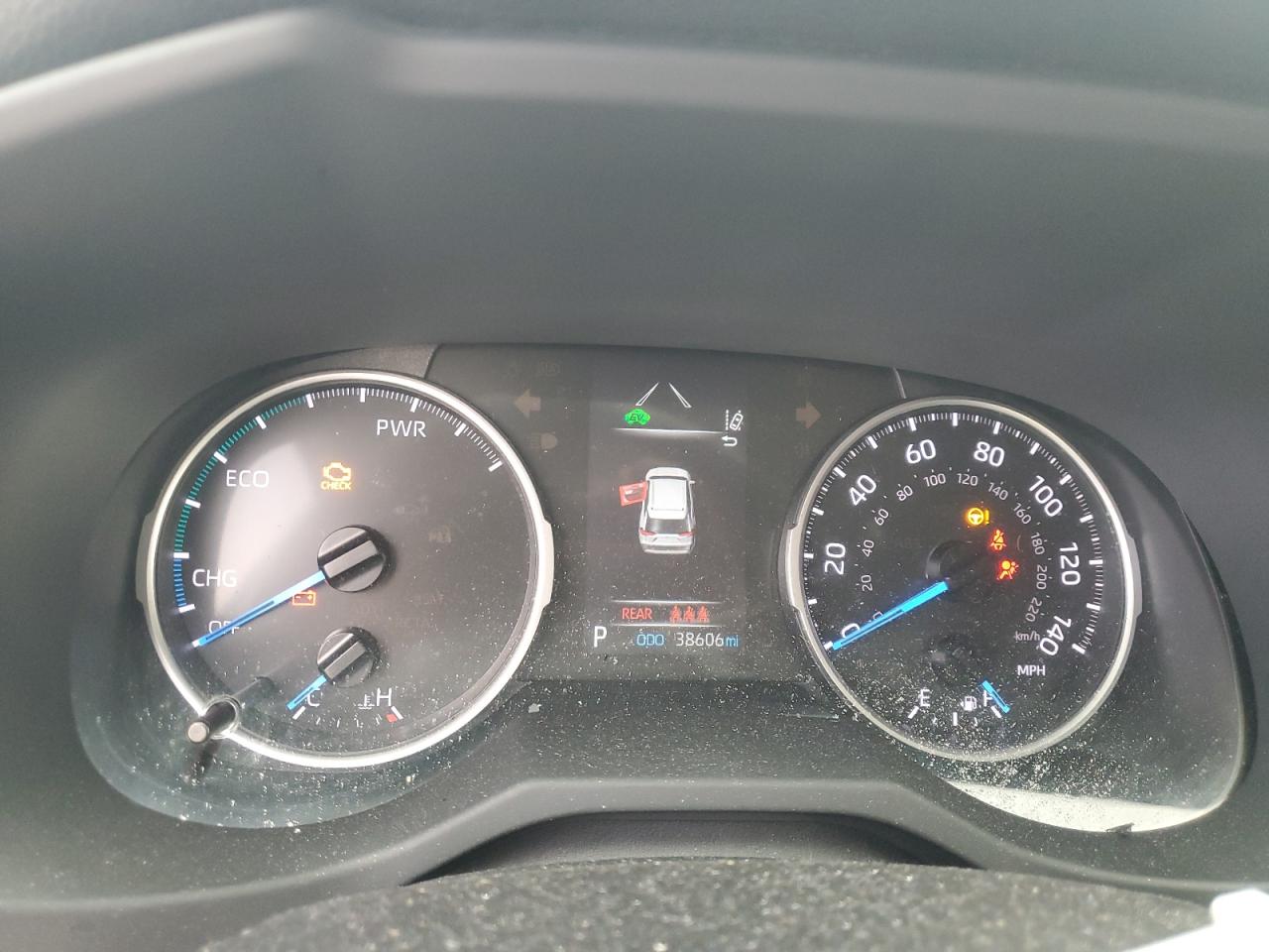 Toyota RAV4 Le Image 11