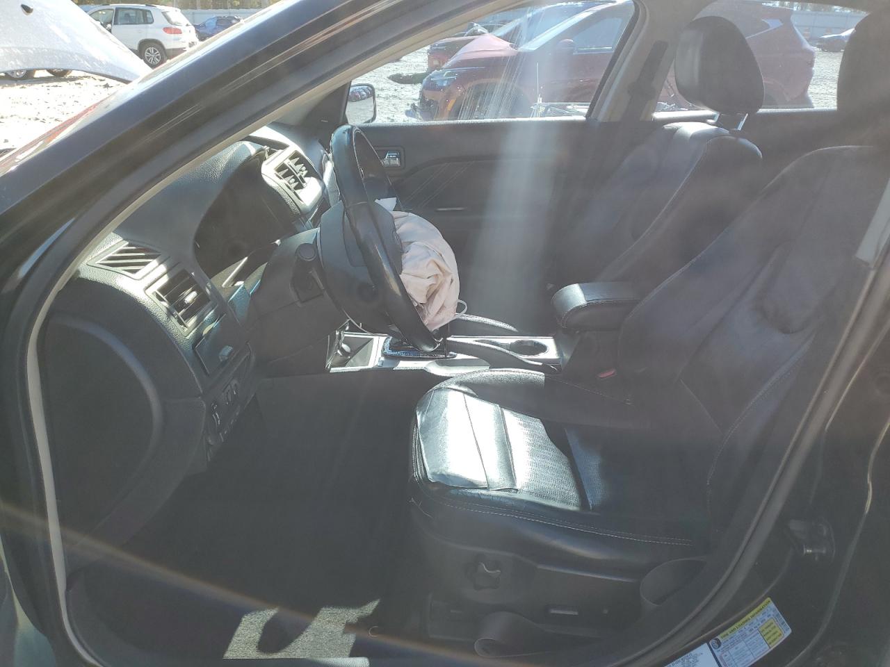 Ford Fusion Sport Image 3