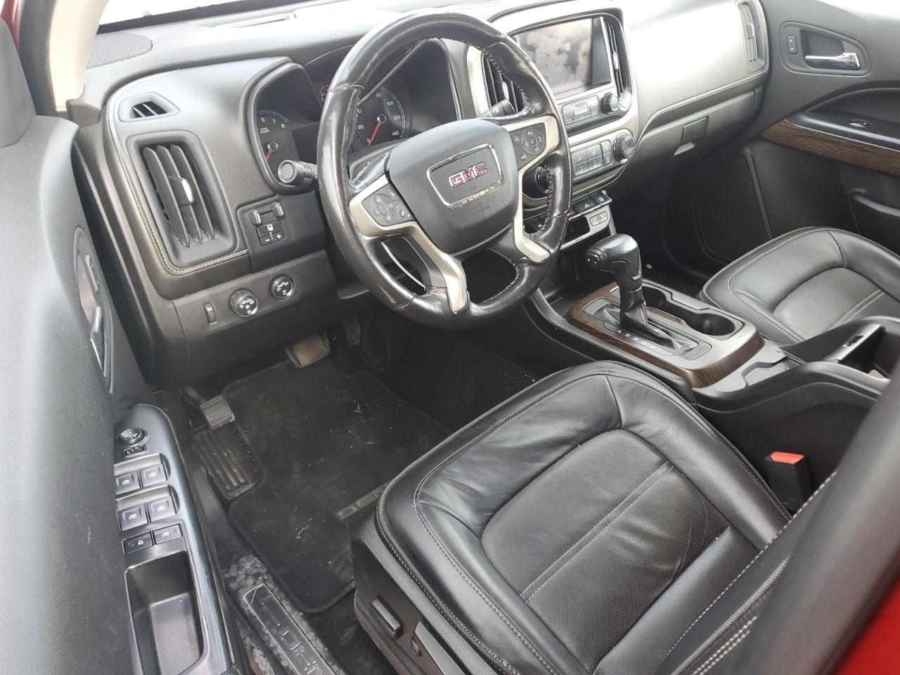 GMC Canyon Denali Image 9