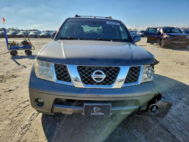 Nissan Pathfinder Le Image 8