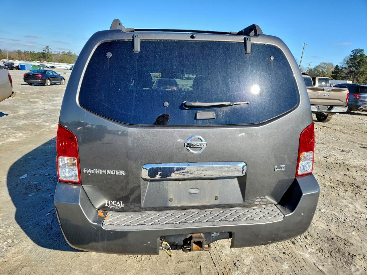 Nissan Pathfinder Le Image 13