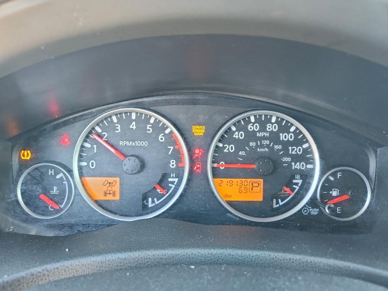 Nissan Pathfinder Le Image 7