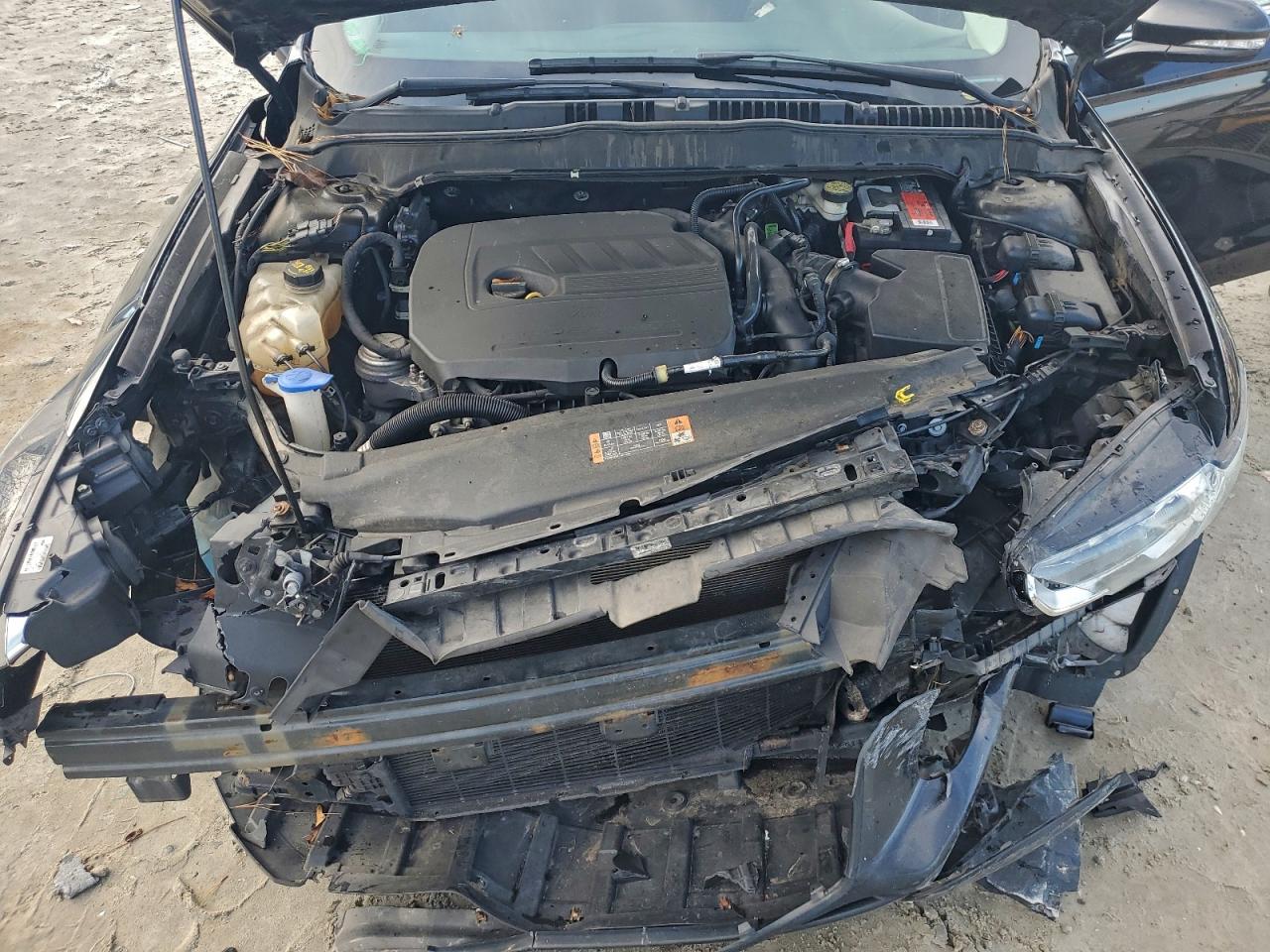 Ford Fusion Se Image 11