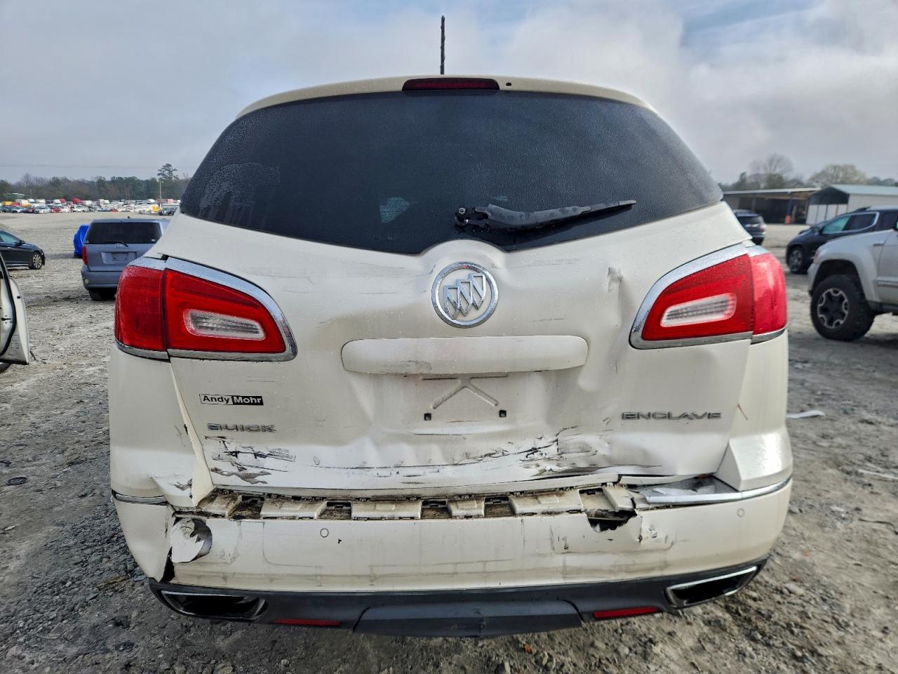 Buick Enclave Image 3