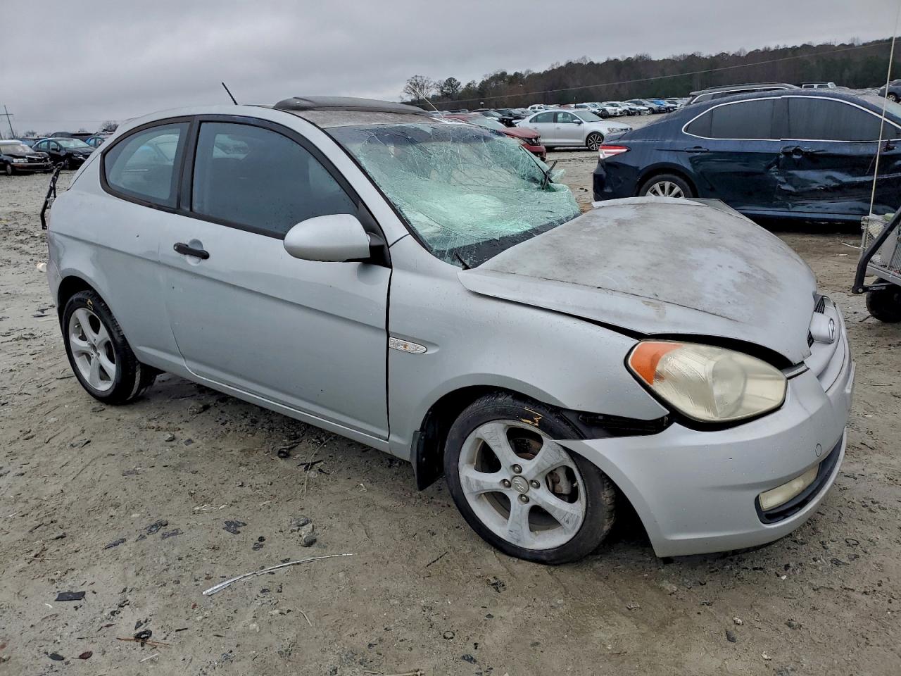 Hyundai ACCENT Se Image 5