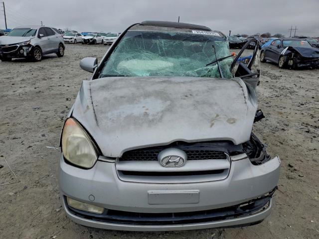 Hyundai ACCENT Se Image 7