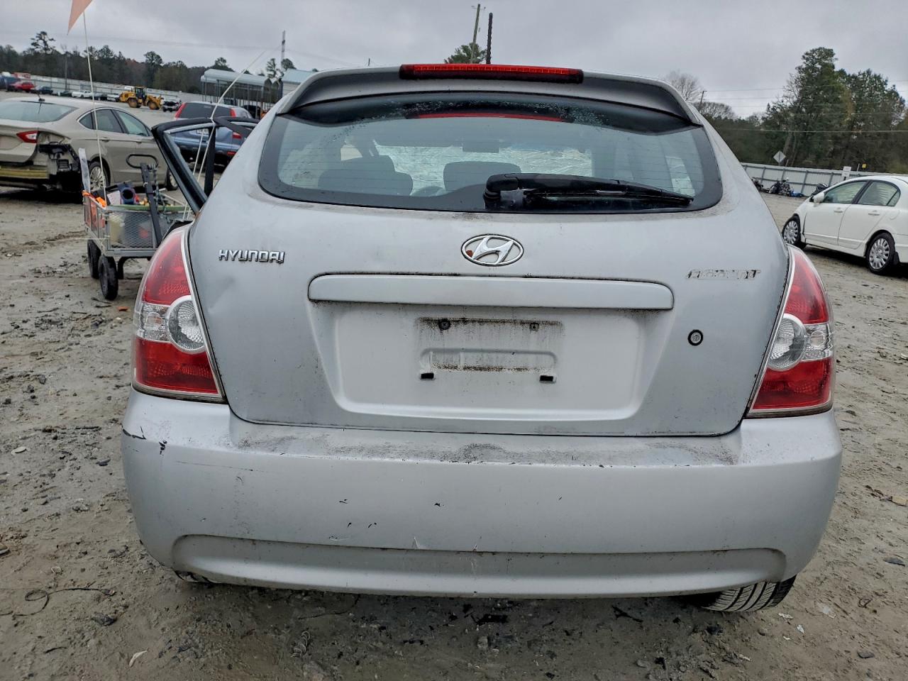 Hyundai ACCENT Se Image 6