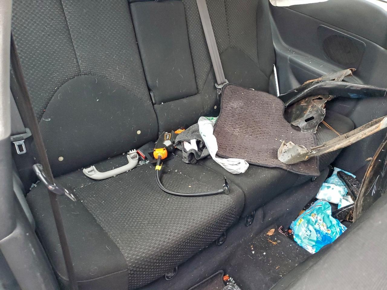 Hyundai ACCENT Se Image 12