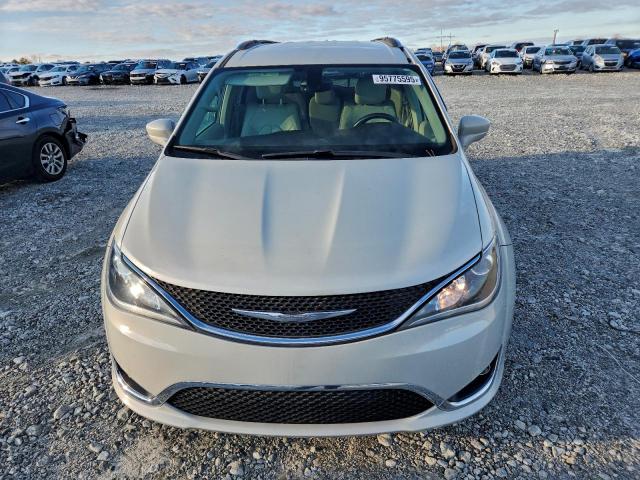 Chrysler Pacifica Touring L Plus Image 10