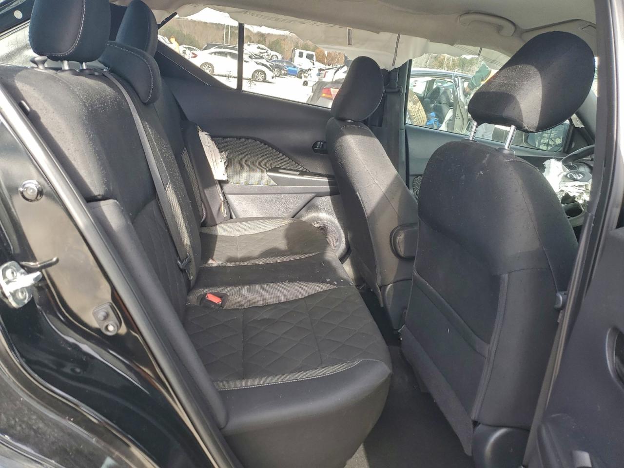 Nissan Kicks S Image 6