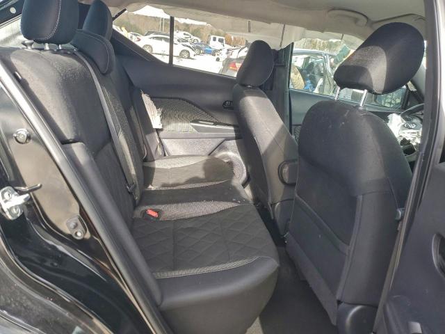 Nissan Kicks S Image 6