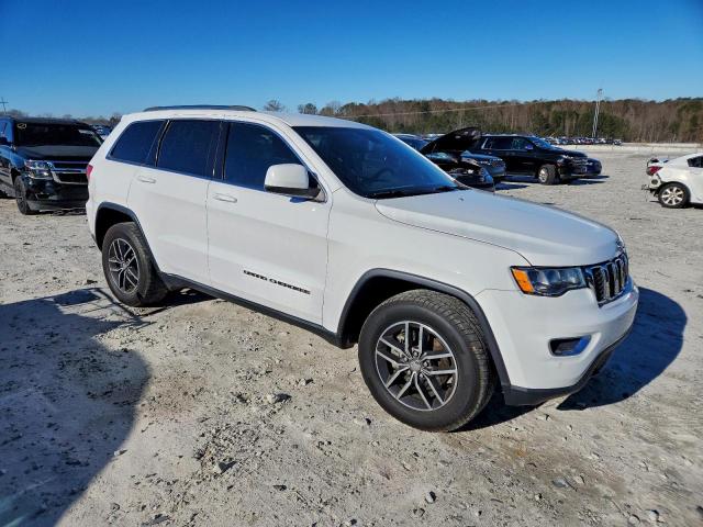 Jeep Grand Cherokee Laredo Image 4