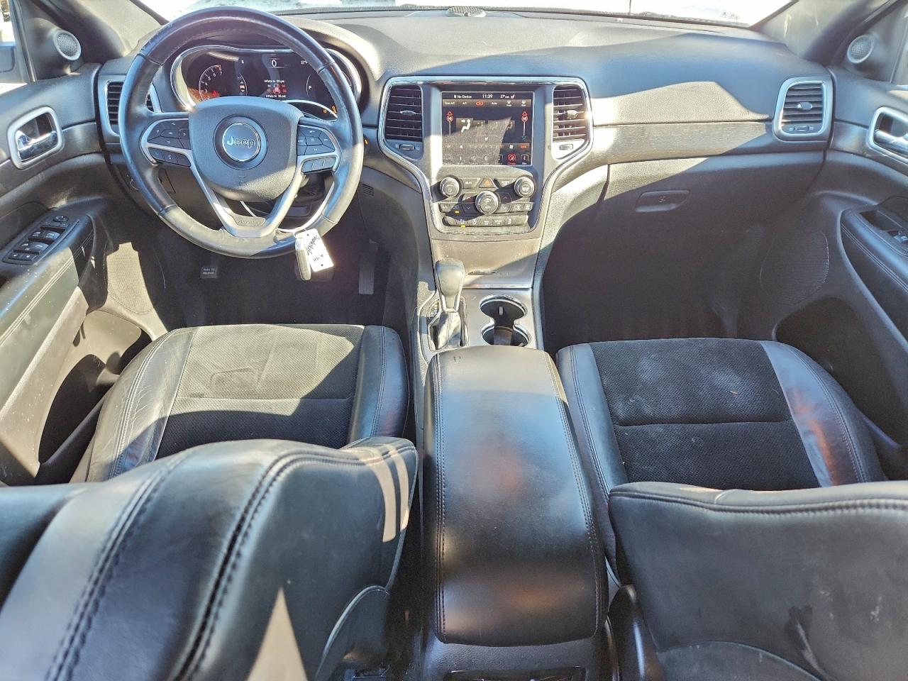 Jeep Grand Cherokee Laredo Image 9