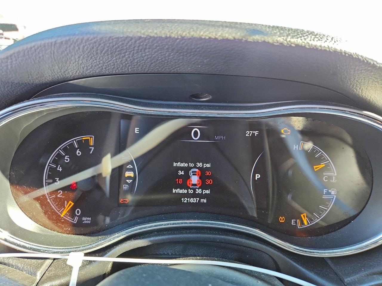 Jeep Grand Cherokee Laredo Image 13