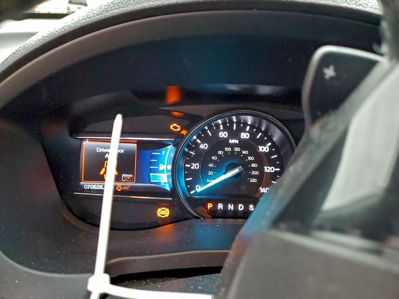 Ford Explorer Xlt Image 12