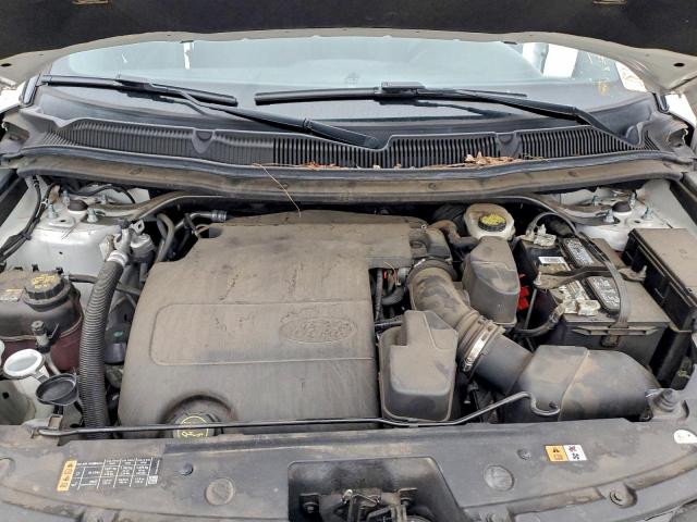 Ford Explorer Xlt Image 8