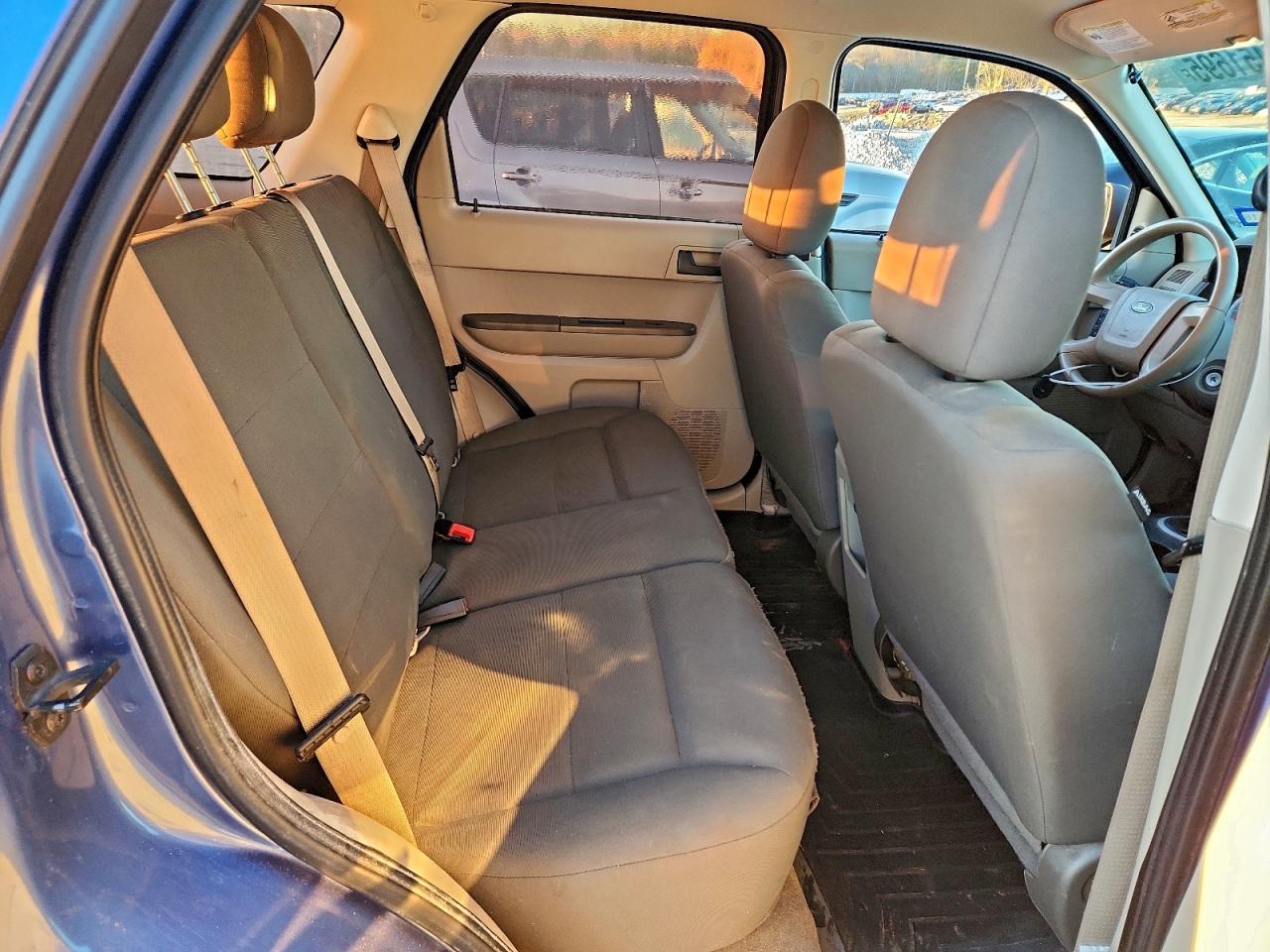 Ford Escape Xls Image 6