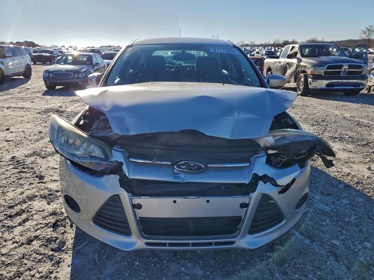 Ford Focus Se Image 12