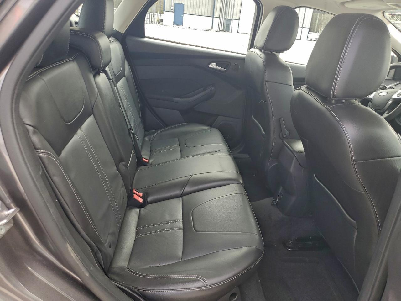 Ford Focus Titanium Image 6