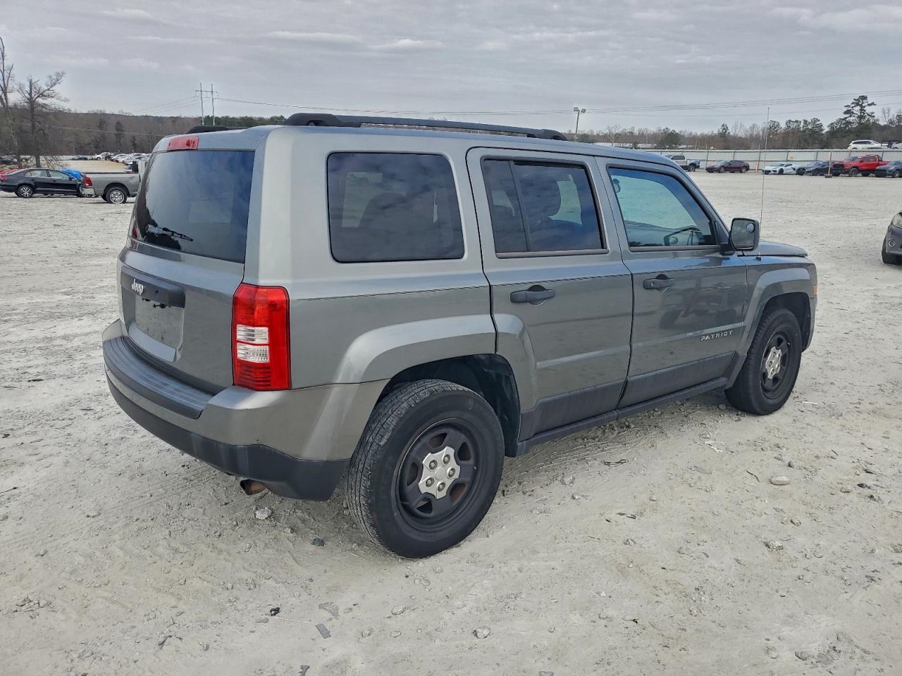 Jeep Patriot Sport Image 4