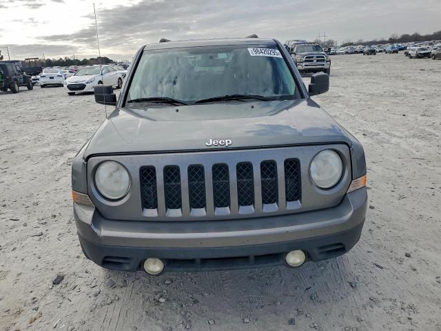 Jeep Patriot Sport Image 12