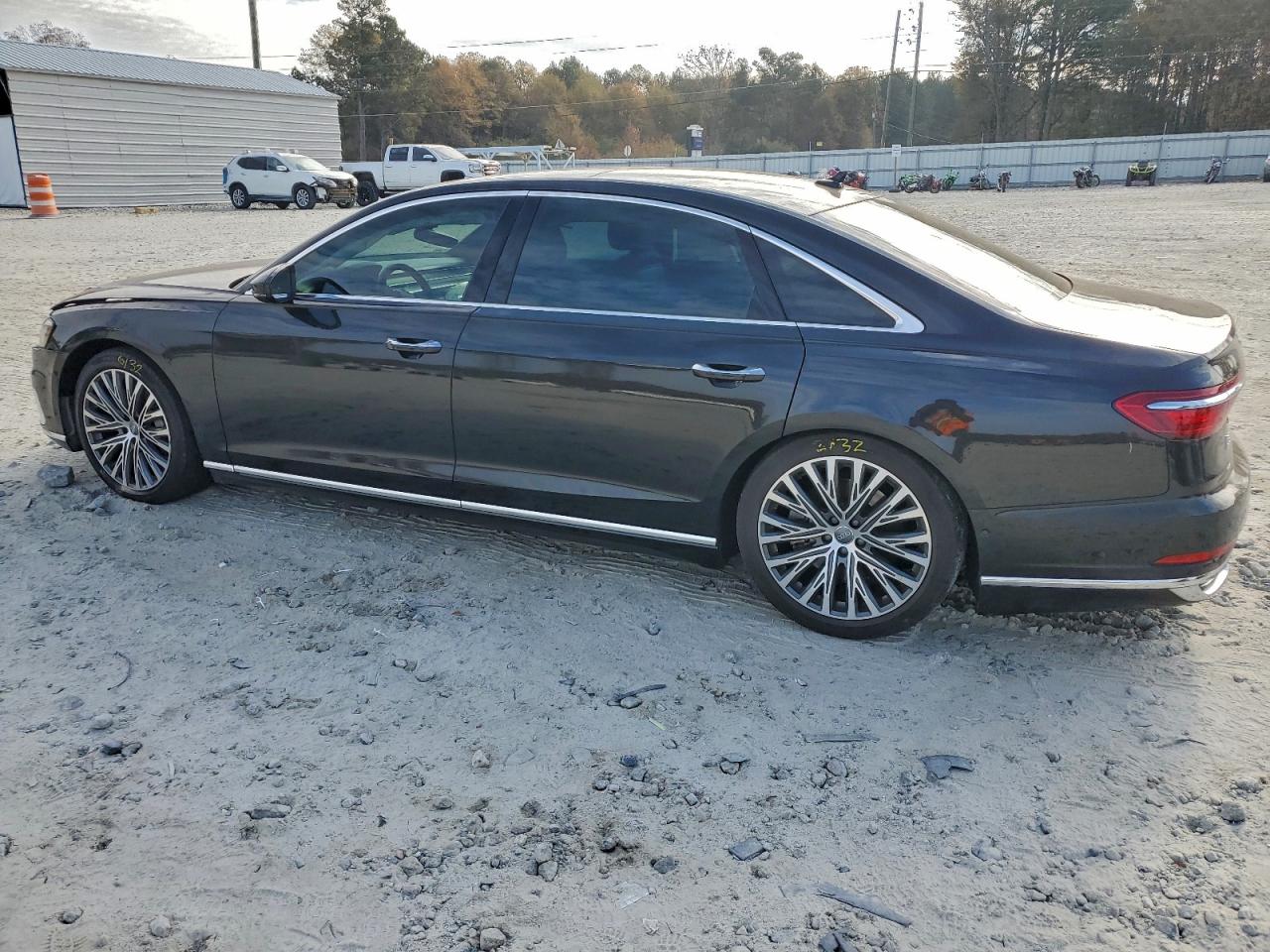 Audi A8 L Image 11