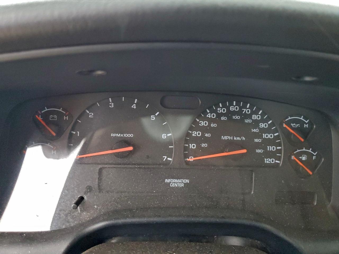 Dodge Dakota Quad Sport Image 5