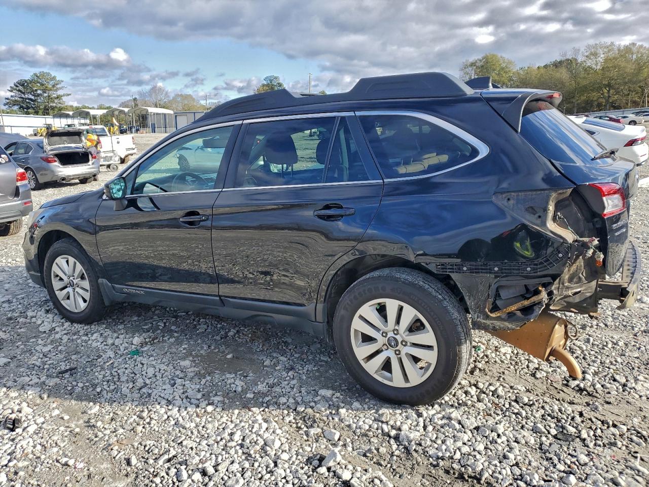 Subaru Outback 2.5i Premium Image 12