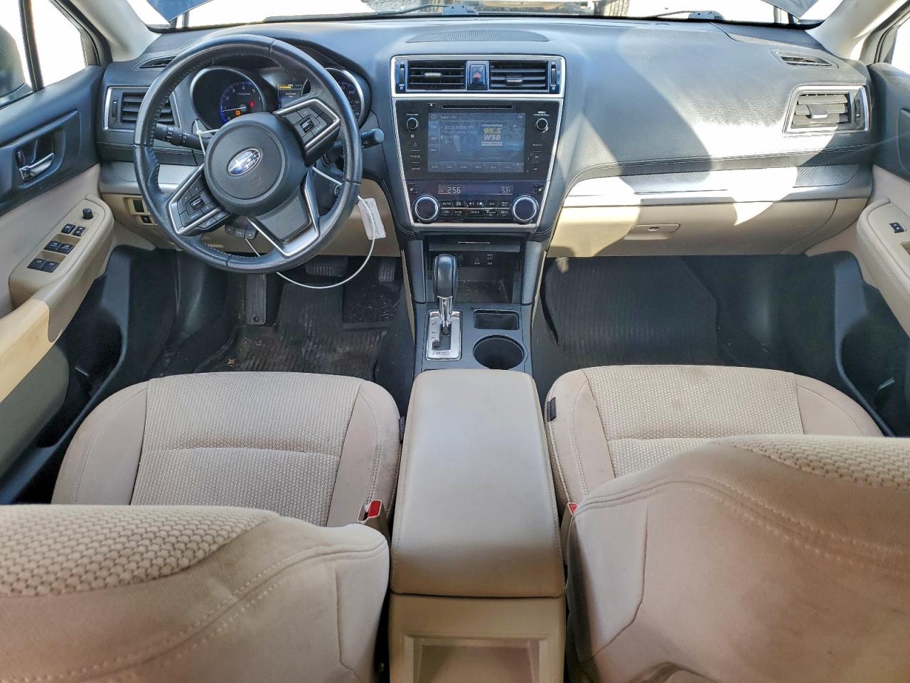 Subaru Outback 2.5i Premium Image 4