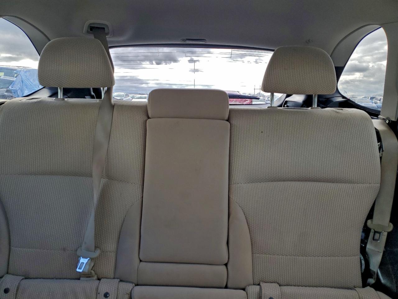 Subaru Outback 2.5i Premium Image 11