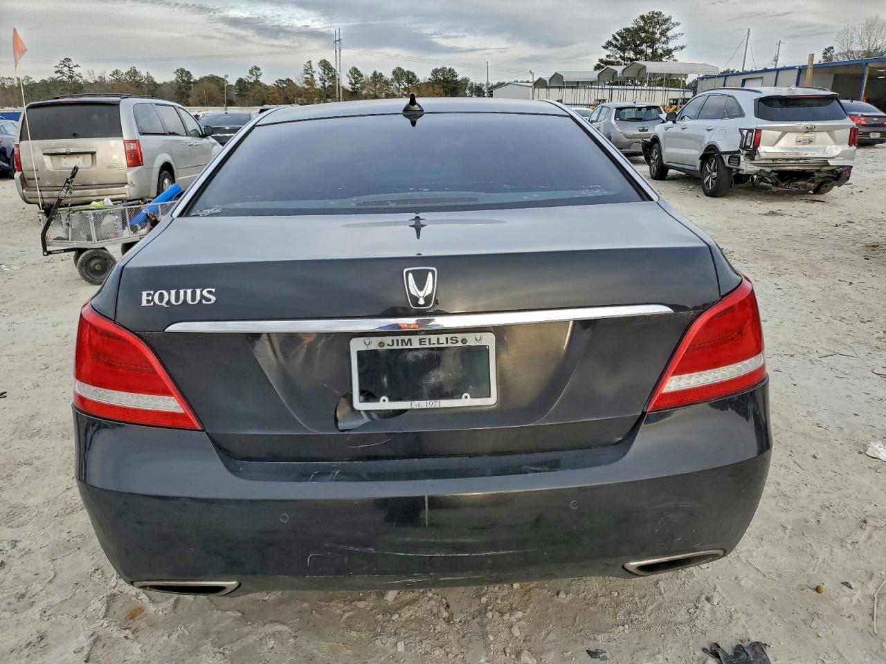 Hyundai Equus Signature Image 9